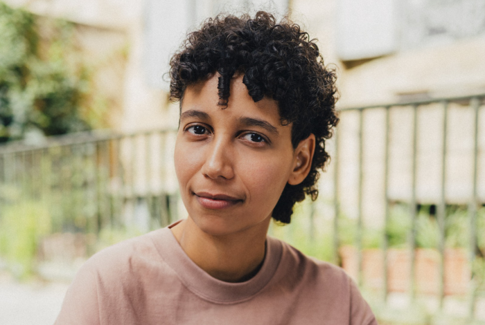 Meryem-Bahia Arfaoui est lauréate de la bourse Jeune Création 2024 pour son projet « Al Thurya »