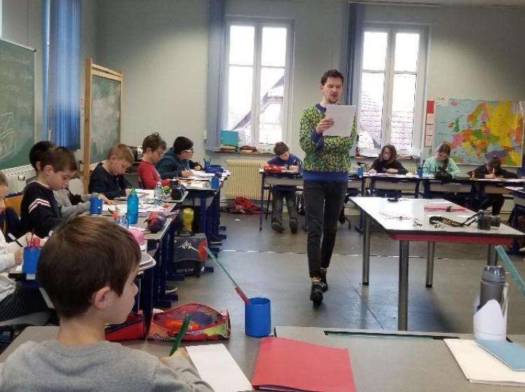 Rencontre avec l'artiste pour débuter le projet et quelques petits jeux pour entrer dans le sujet...