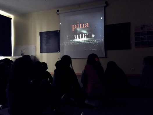 vidéoprojecteur danse pina