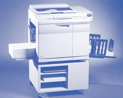 Le risographe ou duplicopieur.