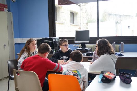 Les designers en pleine réflexion.