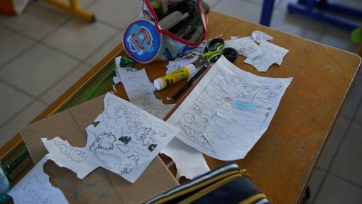 Collage préparatoire