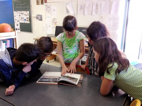 LE CHEMIN DE FER - un atelier expérimental autour du livre de photographie