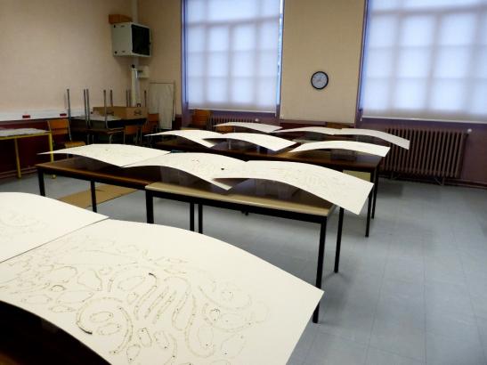 La salle de classe est prête pour l’atelier marbling !