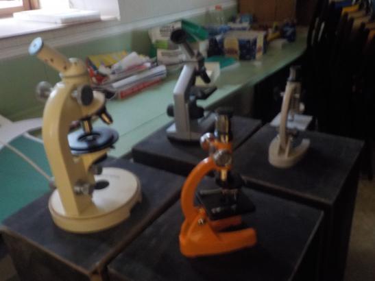 Photos et vidéo à travers un microscope