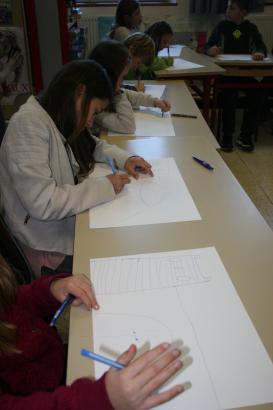 Des cadavres exquis... c'est un dessin collectif ?
