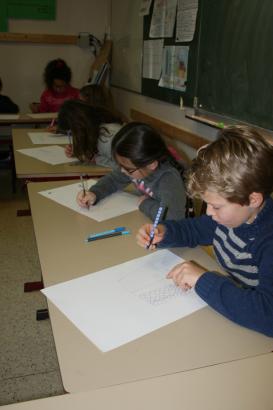 Des cadavres exquis... c'est un dessin collectif ?