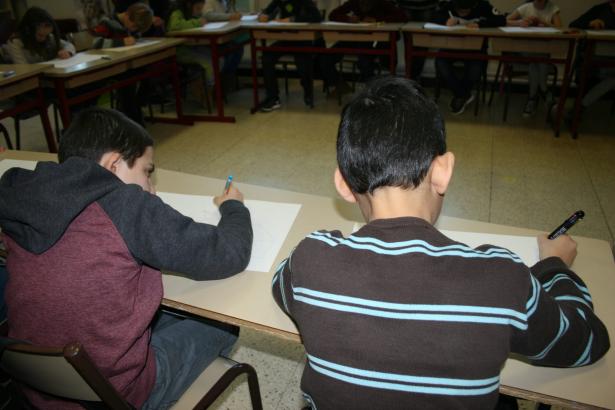 Des cadavres exquis... c'est un dessin collectif ?