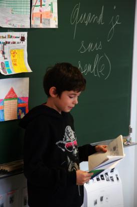 Lecture individuelle. Apprendre à donner son texte en lecture devant un public.