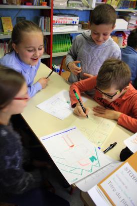 ATELIER-3- "Écouter une voix, imaginer, dessiner!“