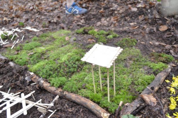 la partie construction en forêt