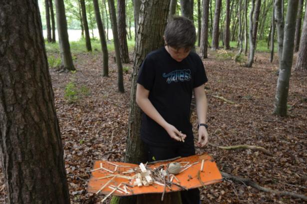 la partie construction en forêt