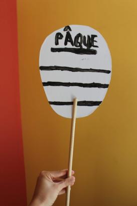 LES ÉCRANS À MAIN