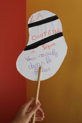LES ÉCRANS À MAIN