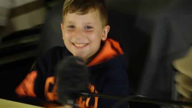 Nathan, toujours partant pour donner de la voix.