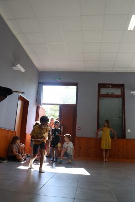 Répétitions dans la salle de Virigneux