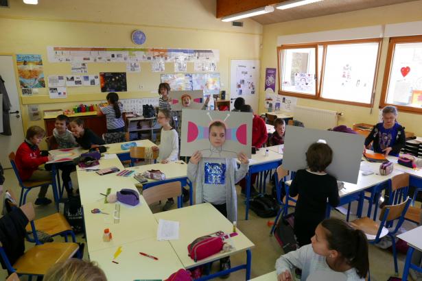 Atelier de fabrication de grandes oreilles en 2D