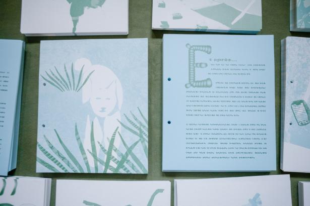 Détails du livre à composer soi-même. Photographies © Anton Yourtchouk.
