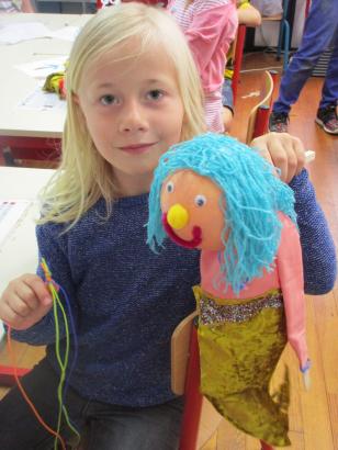 Fin de fabrication des marionnettes