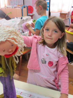 Fin de fabrication des marionnettes