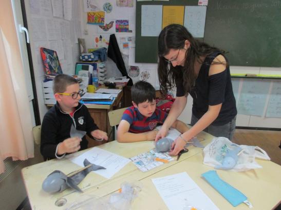 Fin de fabrication des marionnettes