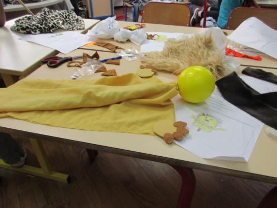 Fin de fabrication des marionnettes