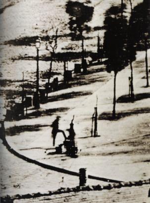 Recadrage sur « Le Boulevard du Temple » de Daguerre