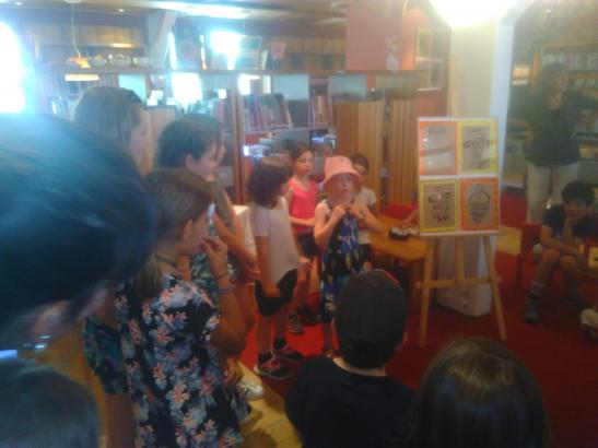 Vernissage pour la sortie du livre le mardi soir à la bibliothèque municipale.