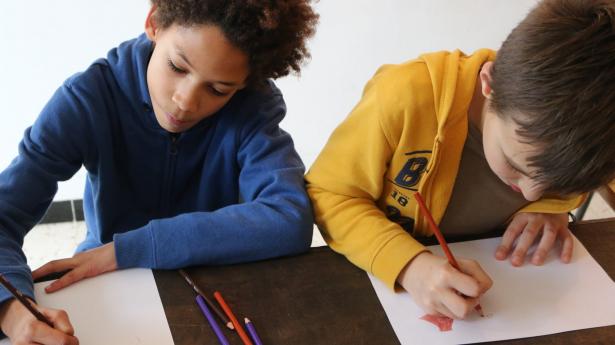 DESSINS D’ENFANTS : Graphique mimosa
