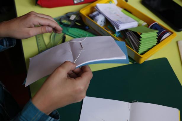 Atelier de reliure, réalisation de livres d’artistes