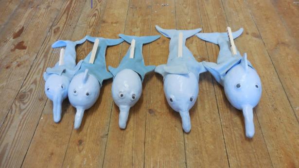 Marionnettes en cours de modelage - séchage