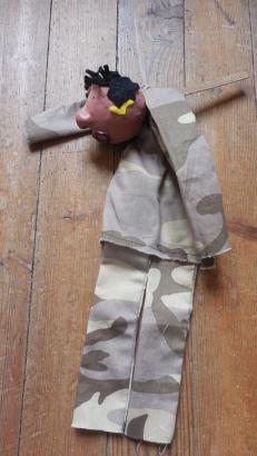 Marionnettes en construction #6 – Un nouvel ami