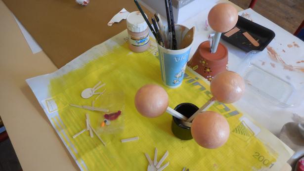 Marionnettes en construction #3 - Chevaliers & magiciennes