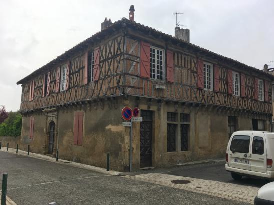la maison à colombages du XIVème siècle 