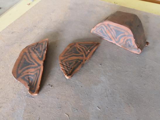 Terres mêlées, nériage. Atelier dans le cadre du projet pâtissez-tapissez, programme création en cours. 