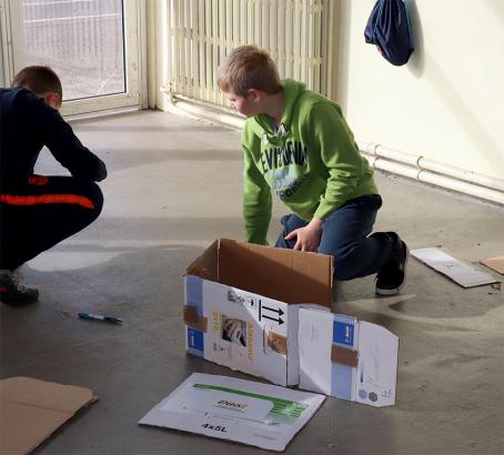 marion-bouture-creation-en-cours-villiers-en-lieu-CM1-CM2-maison-en-carton