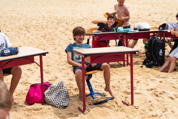 Le patrimoine de l'ordinaire école plein air sur la plage Cap de l'Homy Dorian Degoutte
