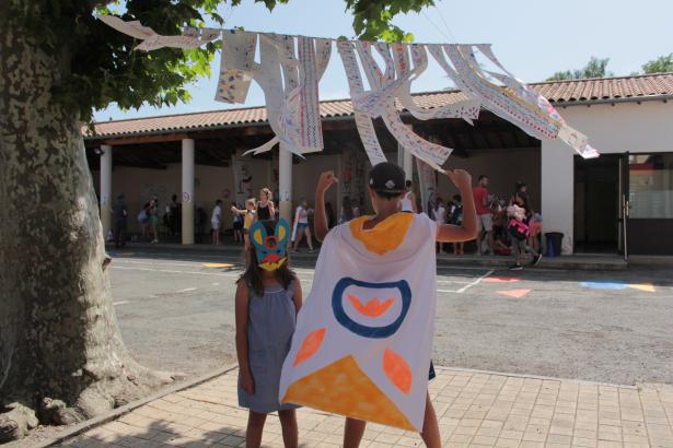 capes masques