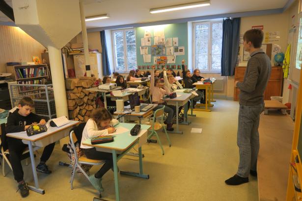 Déjà, on s'habitue à voir certaines mains plus levées que d'autres.