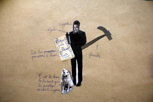 Le chien protège Monsieur la Mort en cas d'urgence !