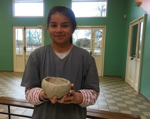 Chloé avec son test de bol pincé