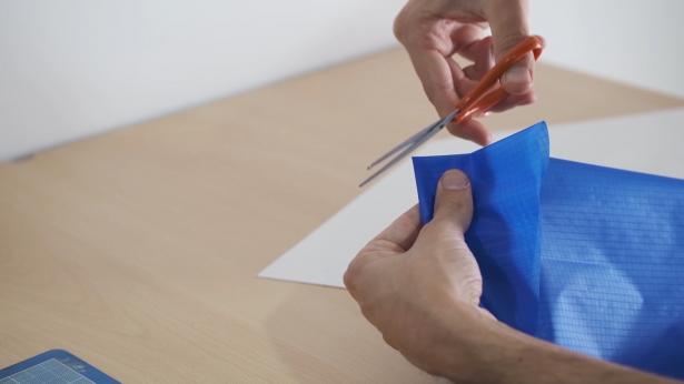 Perforation de la toile 