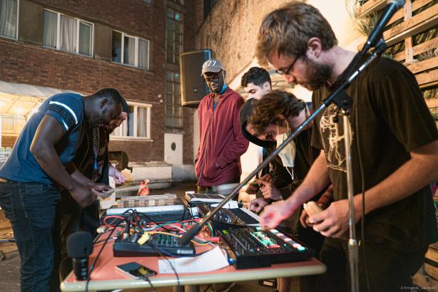 Explorer la musique à la Résidence Bethanie à Lille