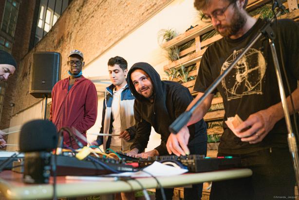 Explorer la musique à la Résidence Bethanie à Lille