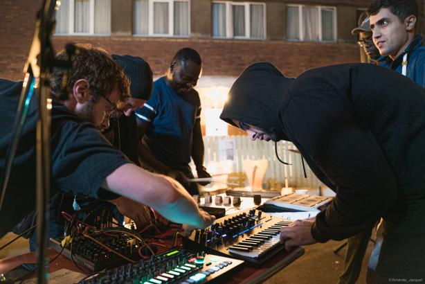 Explorer la musique à la Résidence Bethanie à Lille