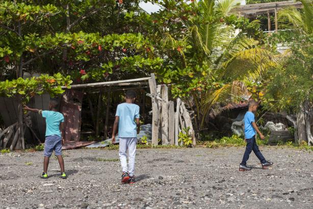 les enfants à la plage 