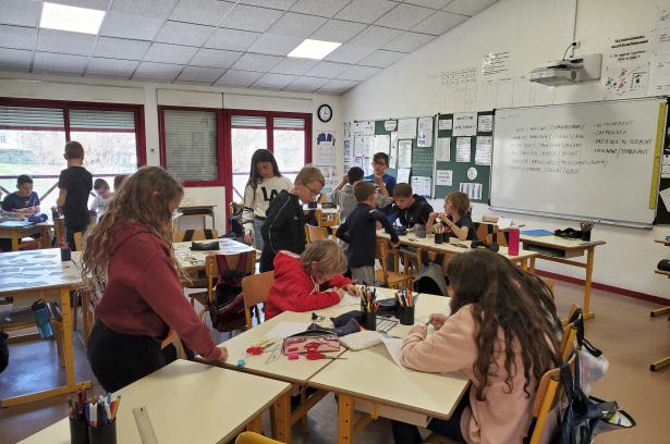 La classe au travail