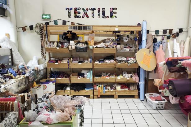 Rayon textile