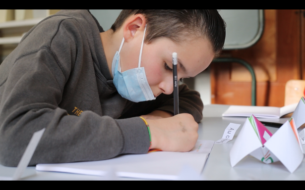 Luka, élève de la classe de CM2 de Clairac © Claire Lacabanne - "Je voudrais vous présenter mes personnages." - 2022