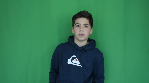 Hugo, élève de CM2 à l'école de Clairac © Mélodie Bajo - "Je voudrais vous présenter mes personnages." - 2022